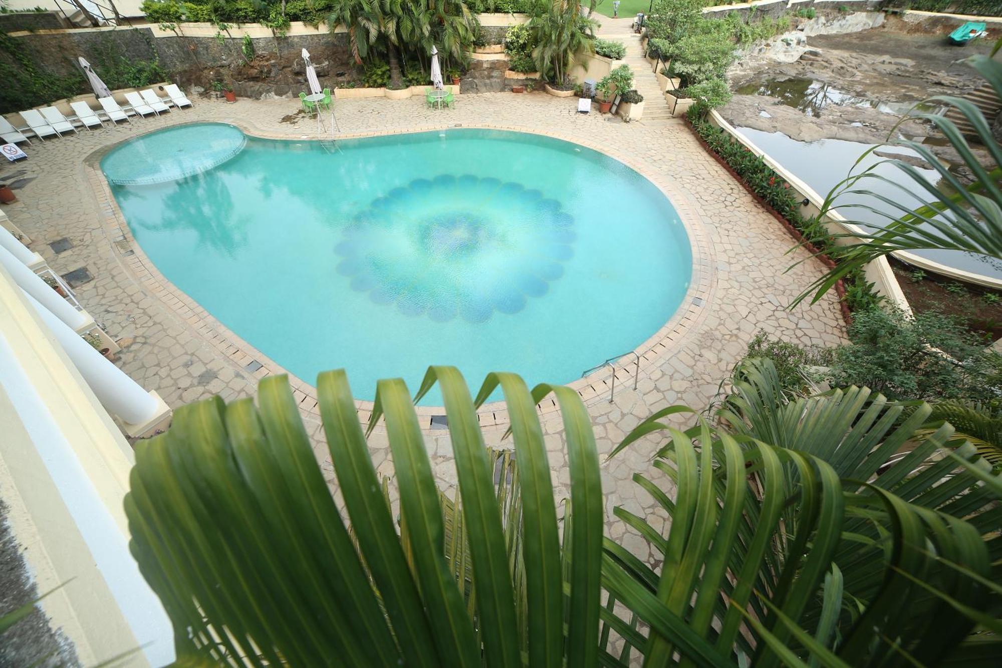 The Lagoona Resort Лонавала Экстерьер фото