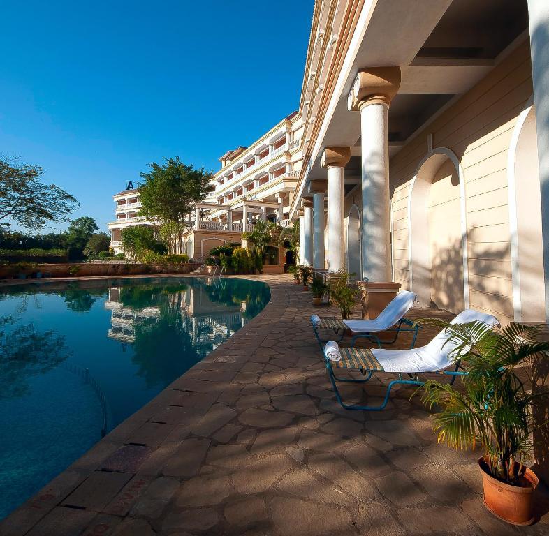 The Lagoona Resort Лонавала Экстерьер фото