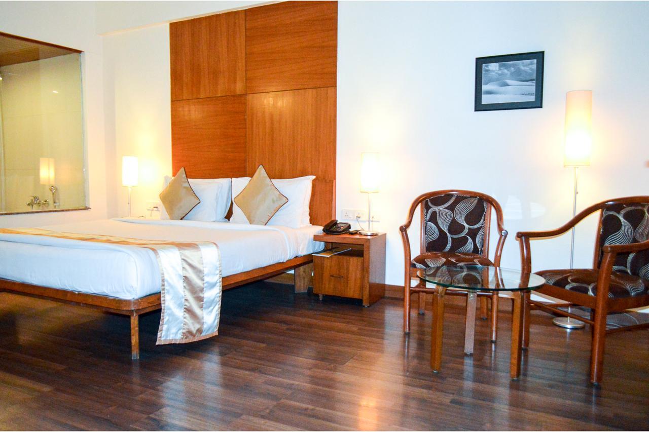 The Lagoona Resort Лонавала Экстерьер фото
