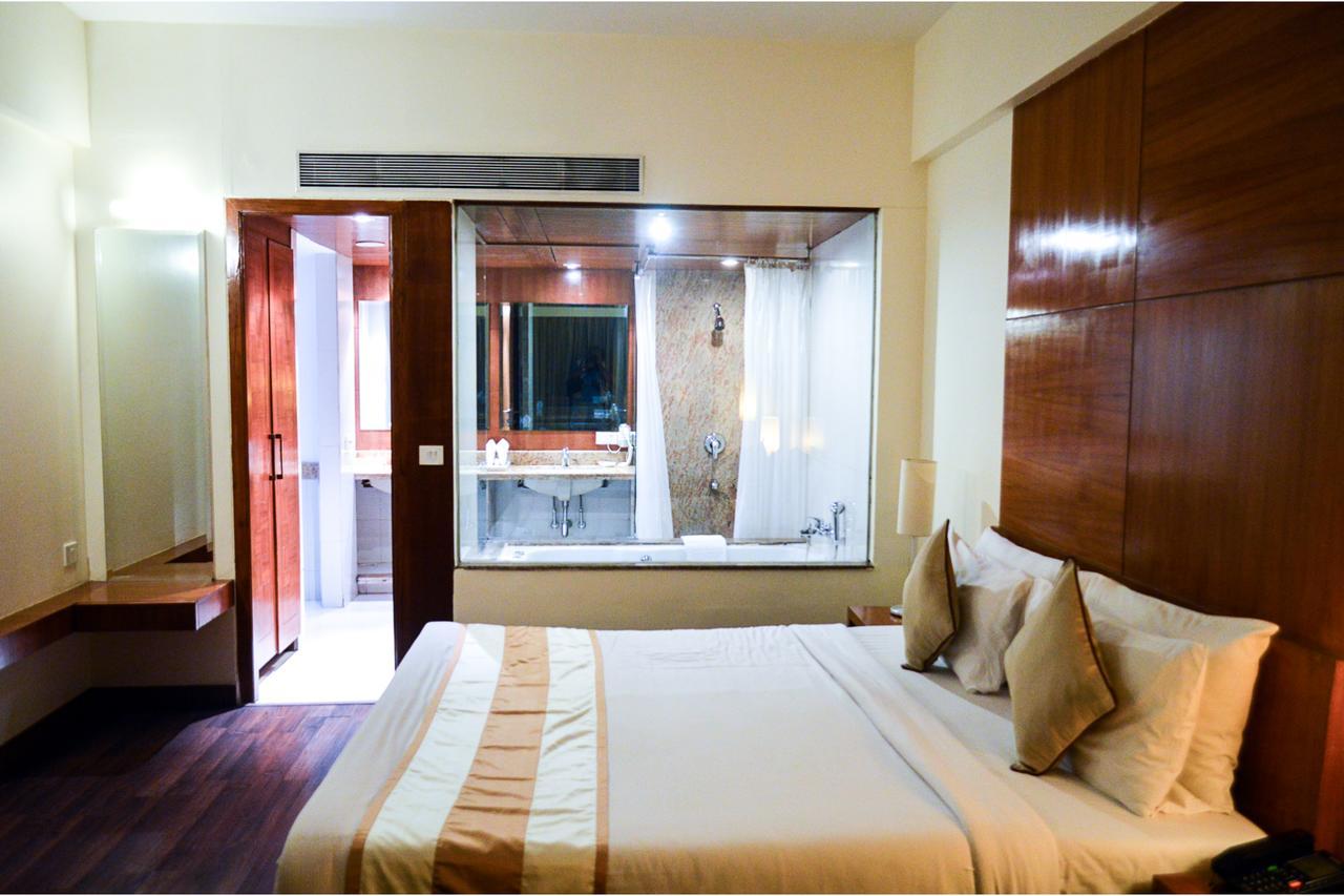 The Lagoona Resort Лонавала Экстерьер фото
